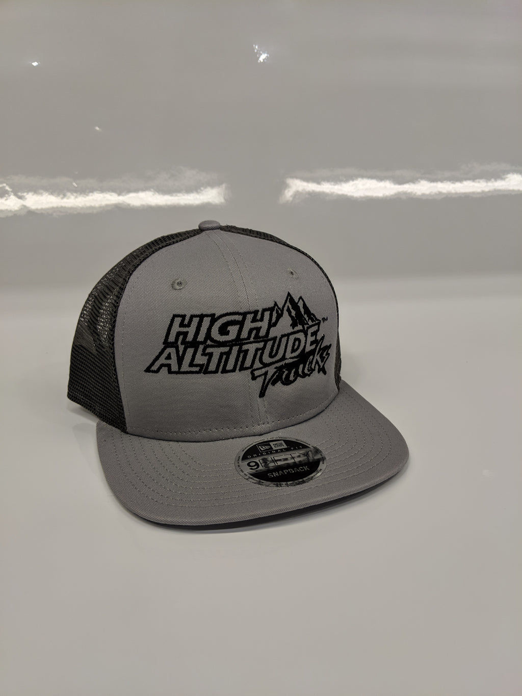New Era 9FIFTY Gray and Black Hat
